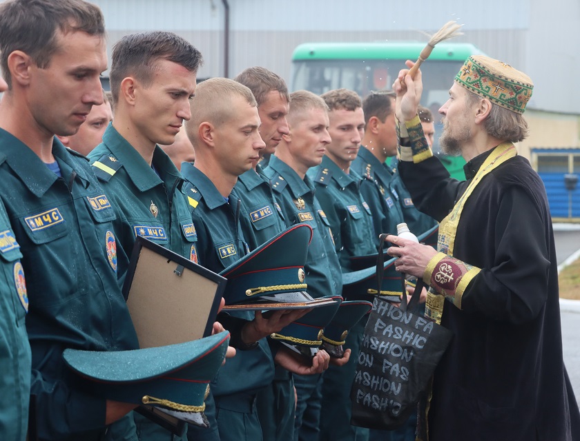 Иерей Николай Куренков принял участие в торжественном открытии пожарного аварийно-спасательного поста