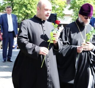 Протоиерей Александр Мартинчик принял участие в общегородском митинге