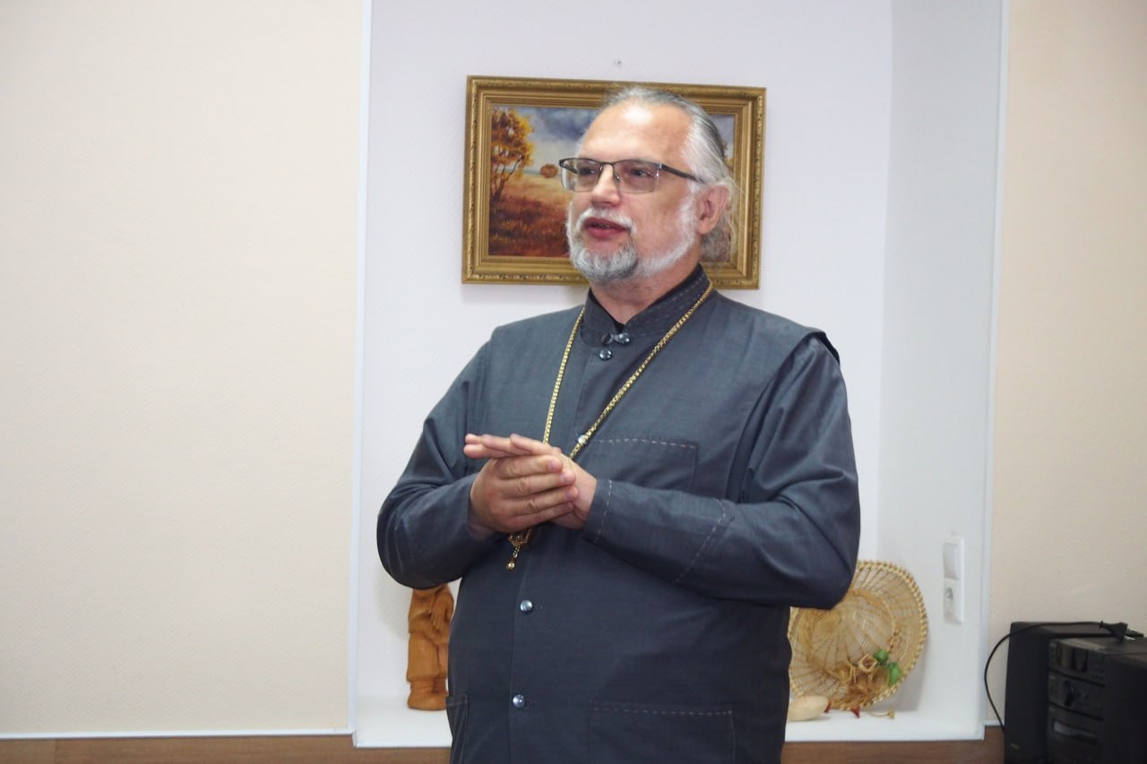 Иерей Георгий Курьян принял участие в Межведомственном открытом диалоге