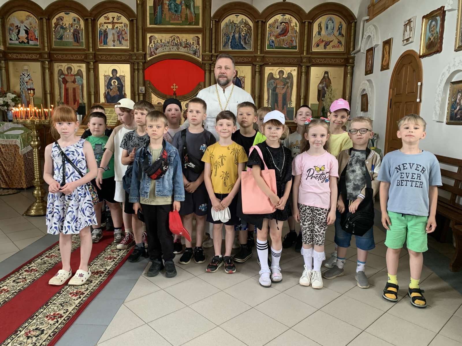 Воспитанники школьного лагеря посетили храм агрогородка Шашки