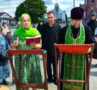 В Столбцах проходит благотворительная православная выставка-ярмарка «Кладезь»