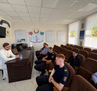 Беседа о духовно-нравственных качествах прошла в Столбцовском РОВД