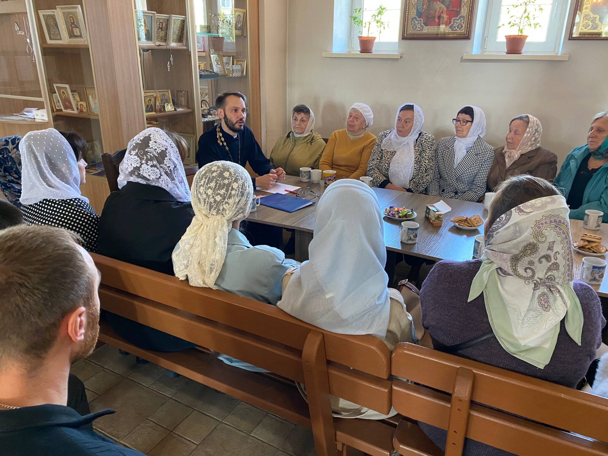 В приходе храма Воскресения Христова начались занятия воскресной школыскресная школа