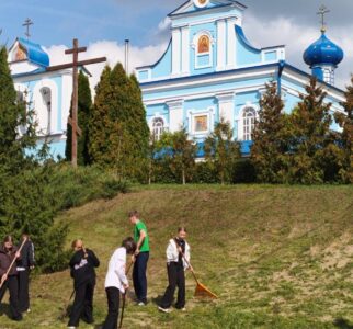 Волонтеры Столбцовского районного комитета БРСМ приняли участие в республиканской благотворительной акции